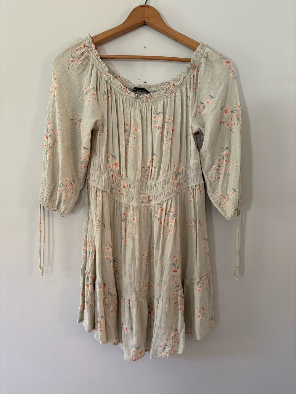American Eagle Boho Sage Floral Off-The-Shoulder Smocked Mini Dress Sz Large